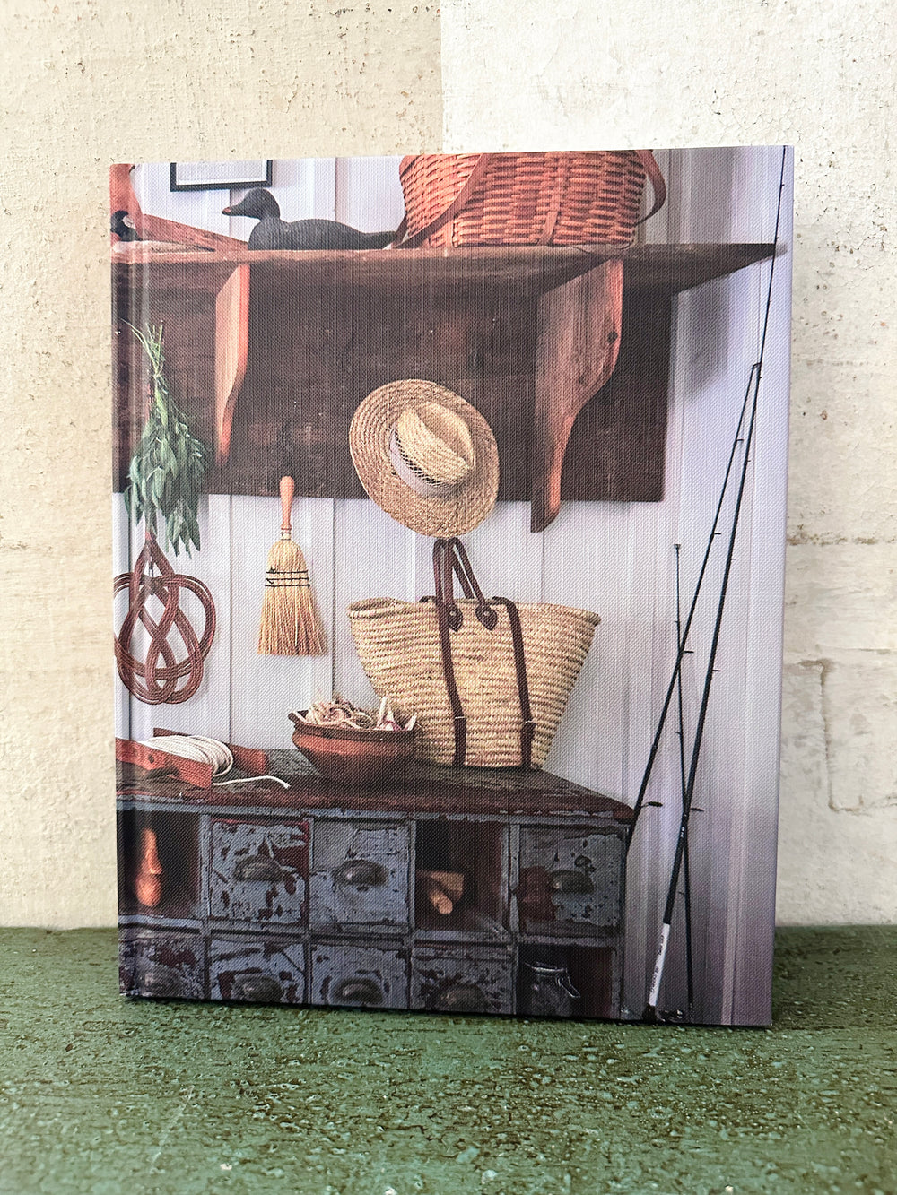 Country House Living: Celebrating the Beauty of Life at Home