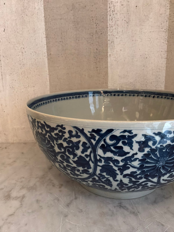 Jardin Bleu Oriental Bowl