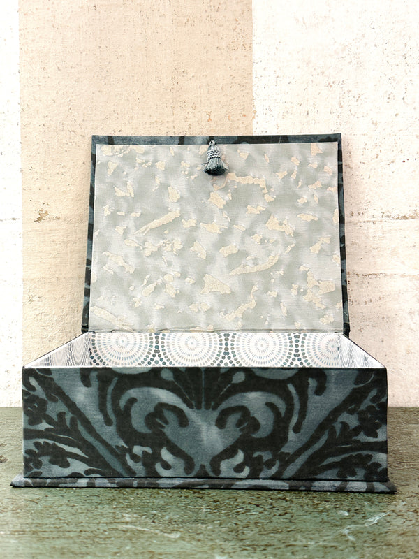 Fortuny Silver Mist Box Collection