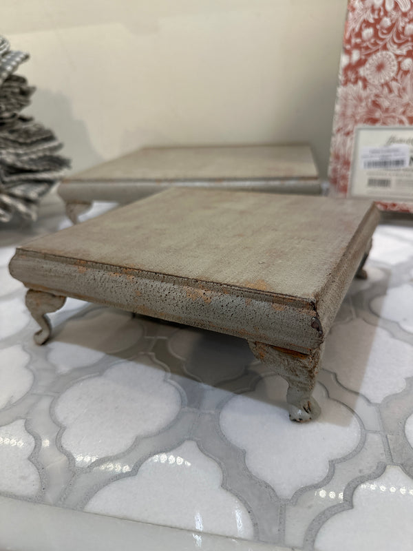 Metal Square Riser