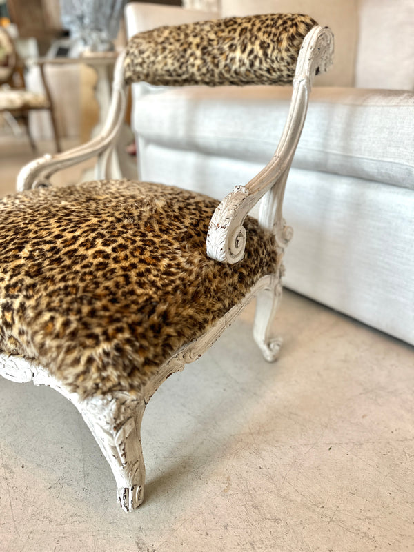Savanna Petite Bedside Chair