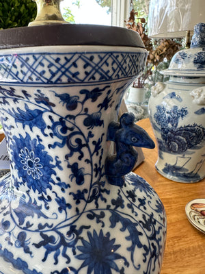 Mini Blue & White Asian Lamp