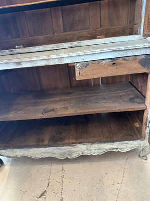 Antique feud corps armoire