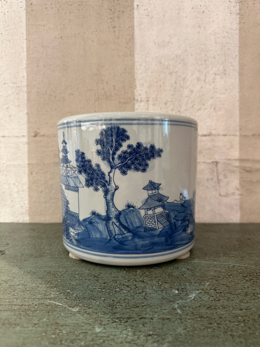 Pagoda Landscape Planter