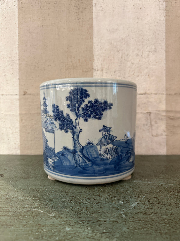 Pagoda Landscape Planter