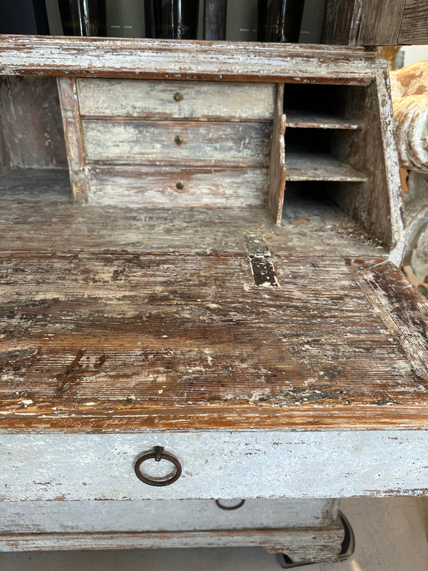 Swedish Edwina Secretary