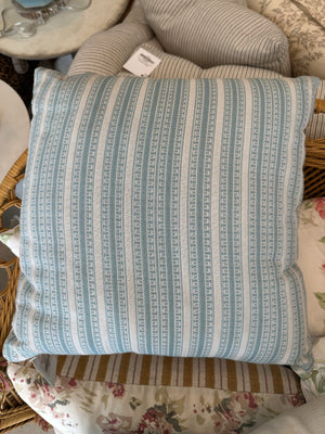 Outdoor Stripe Blue/White Pillow