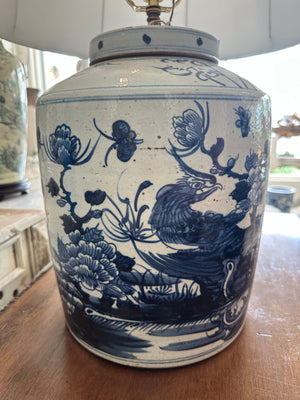 Blue and White Porcelain Lidded Jar Lamp