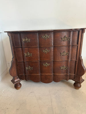 18th Century Filberto Commode