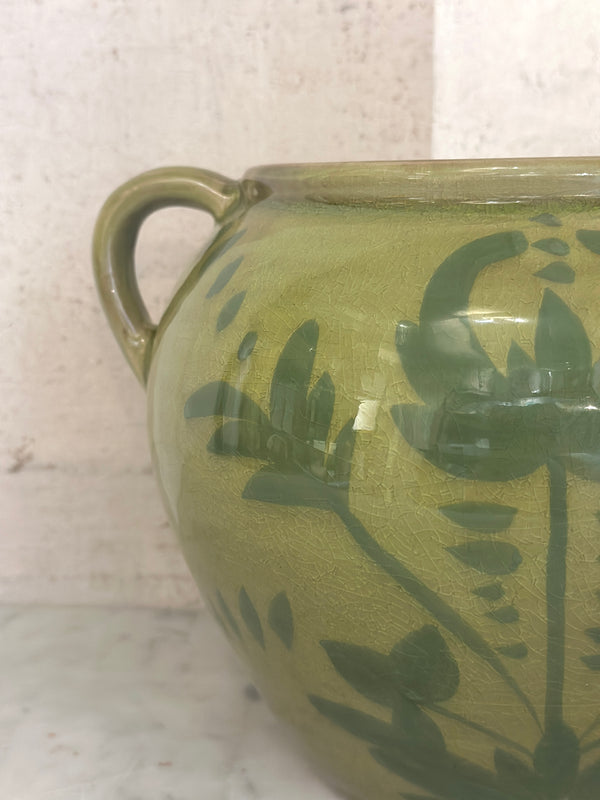 Verde Botanica Terracotta Urn