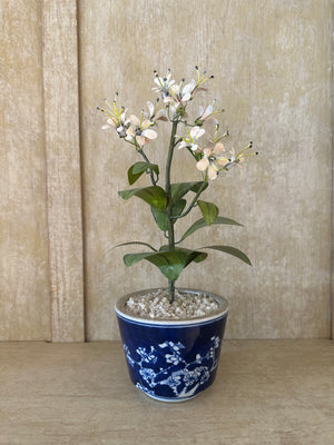 Metal Honeysuckle Flower Sculpture