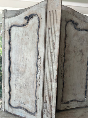 Antique feud corps armoire