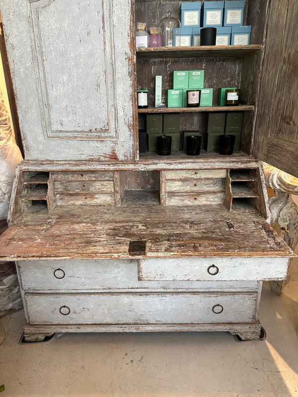 Swedish Edwina Secretary
