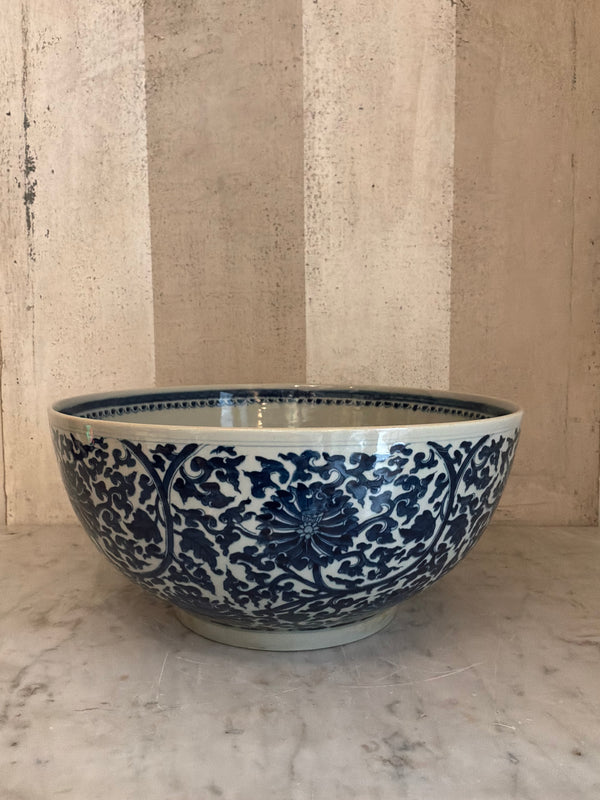 Jardin Bleu Oriental Bowl