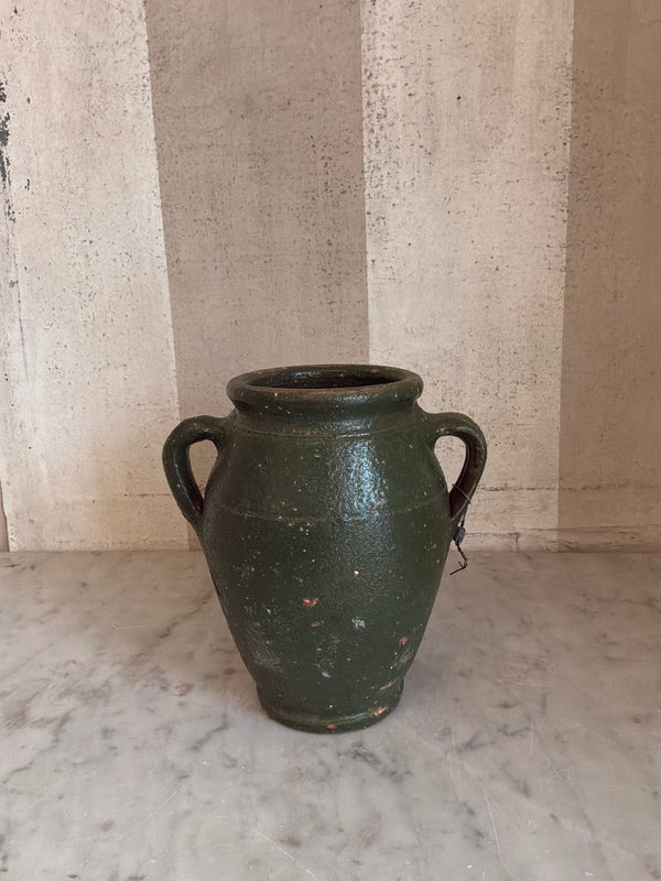 Olivia Terracotta Urn
