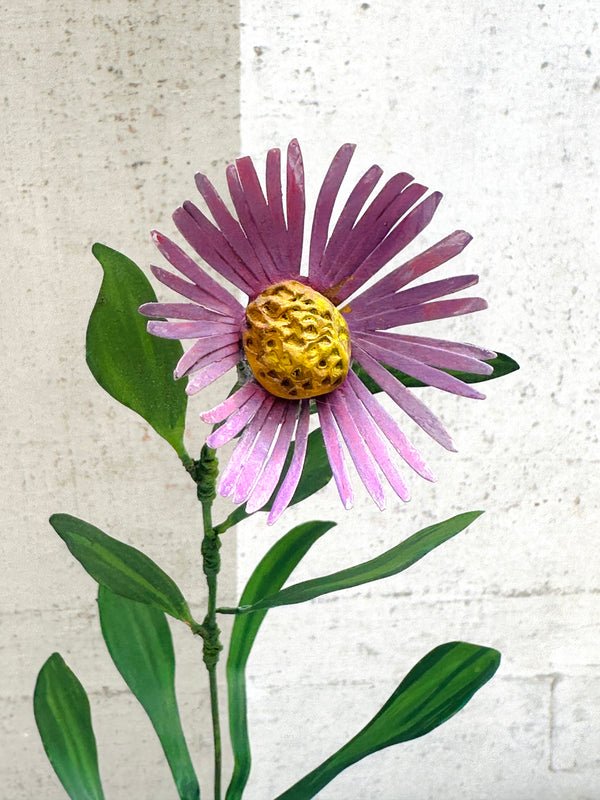 Lilac Daisy 15"