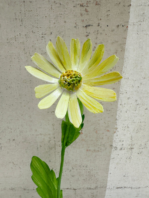 Yellow Daisy 12"