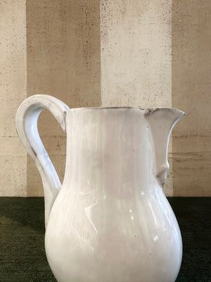 Paris Pitcher