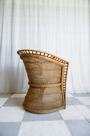 Amira Chair