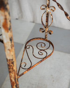 Antoinette Spiral Iron Plant Stand