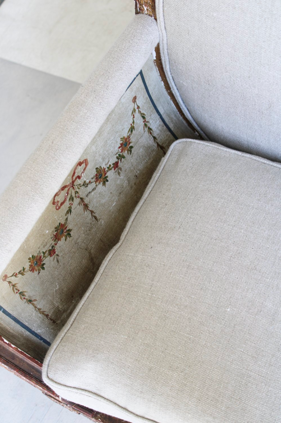 Eleanor Antique Loveseat