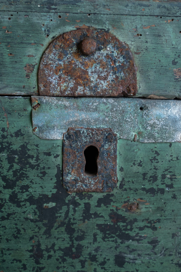 Antique  Émerel Trunk