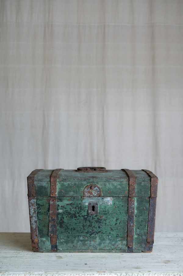 Antique  Émerel Trunk