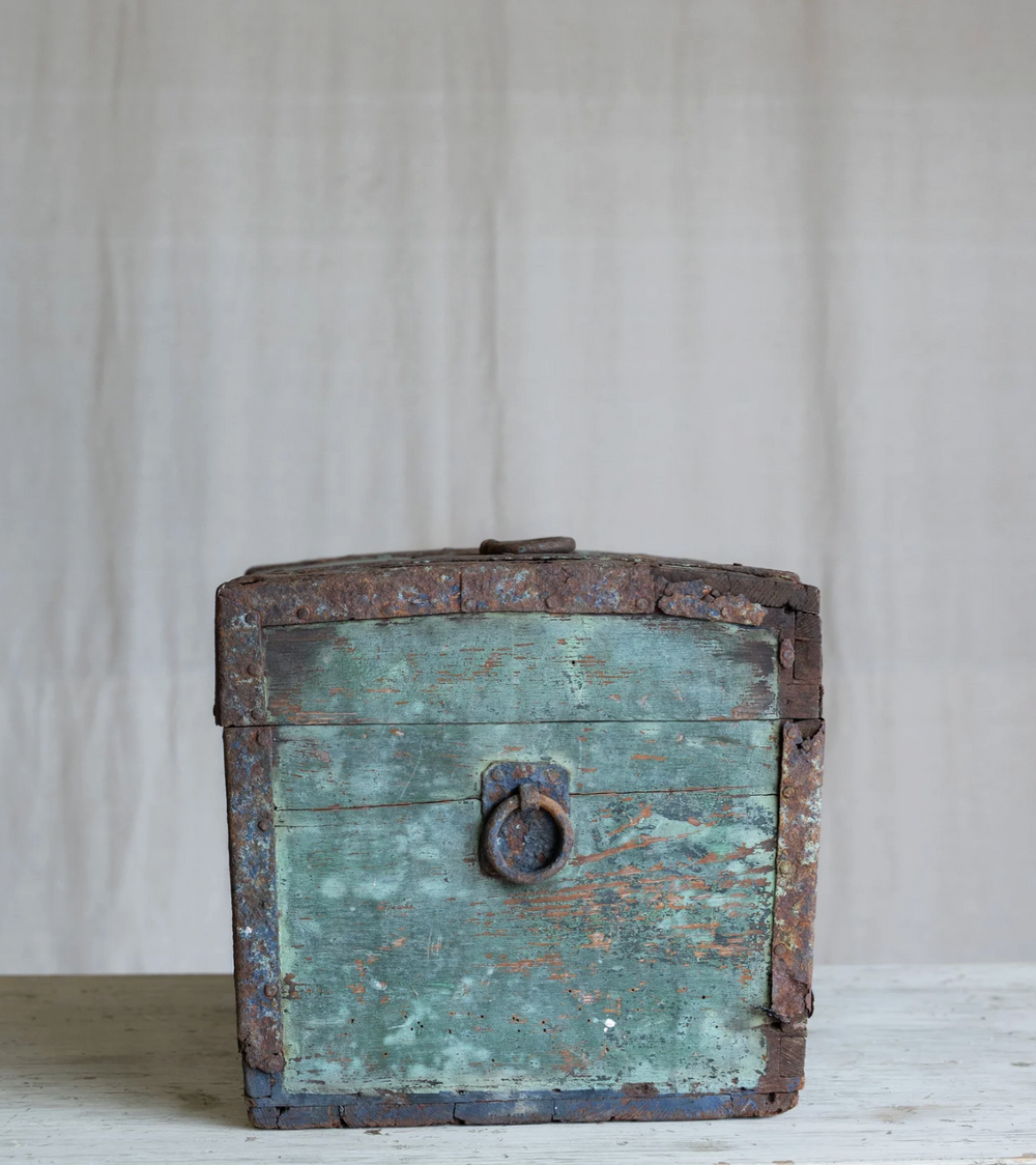 Antique  Émerel Trunk