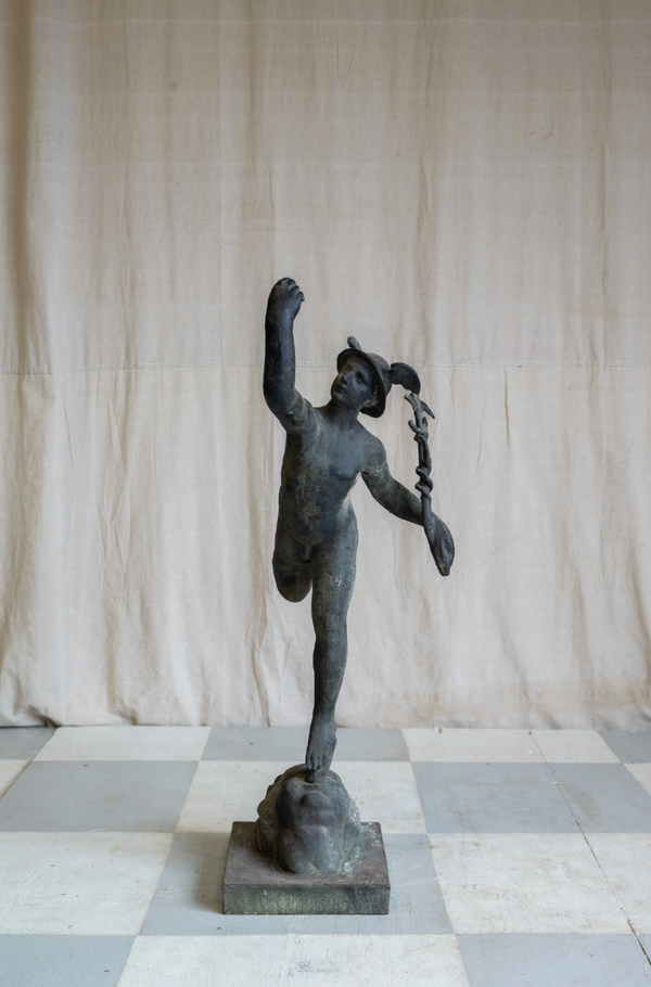 Galvano Antique Statue