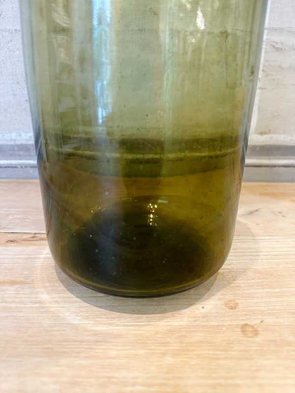 French Vase Droit Vert Fumé