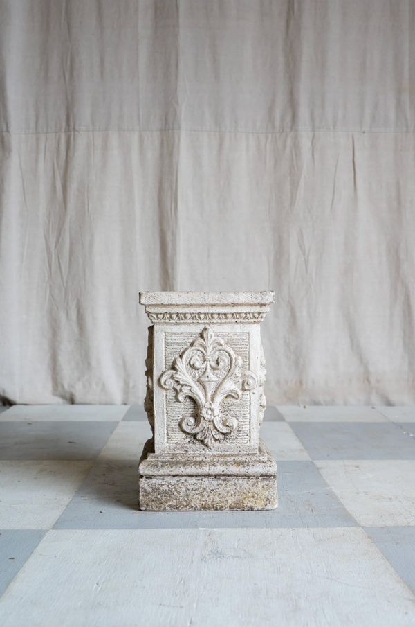 Antique Leandro Lion