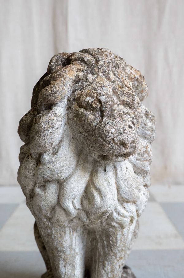 Antique Leandro Lion