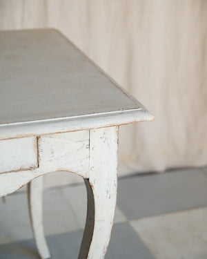 Antique Linnea Table