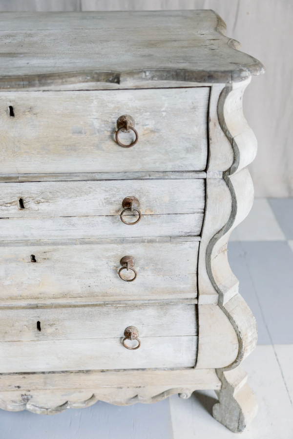 Antique Niccola Chest