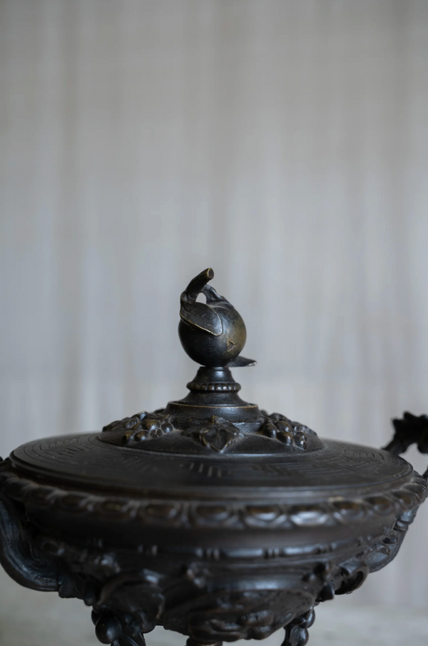Antique Ombrosa Urn