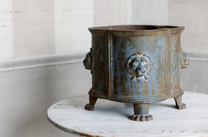 Palmiro Antique Metal Planter