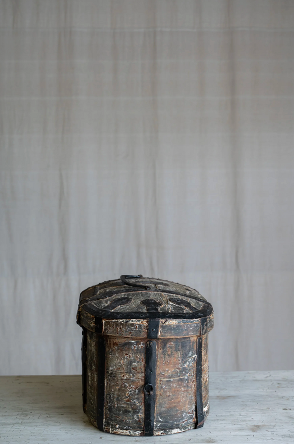 Antique Solenne Trunk