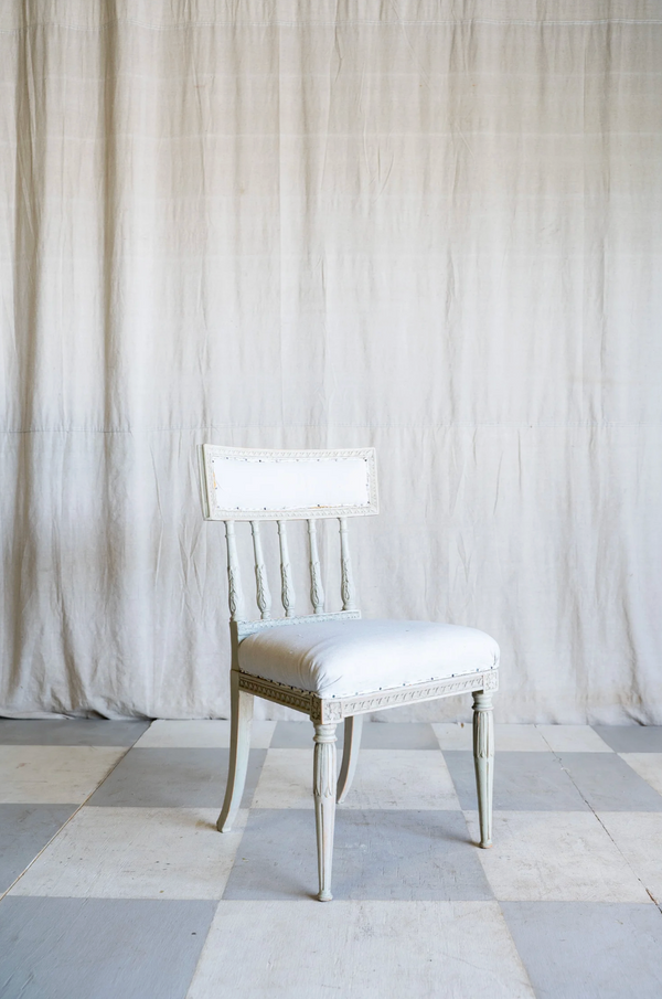 Antique Sophronia Chair