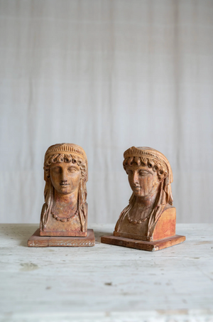 Antique Sphéra Statue