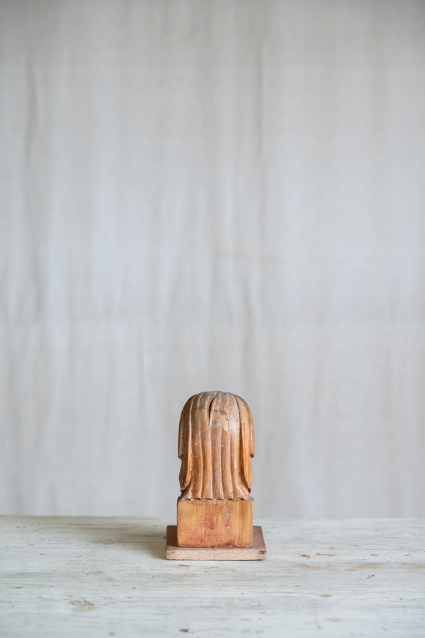 Antique Sphéra Statue