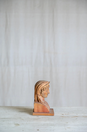 Antique Sphéra Statue