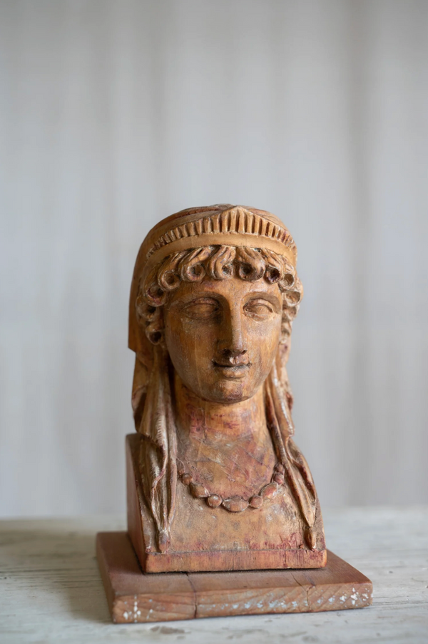 Antique Sphéra Statue