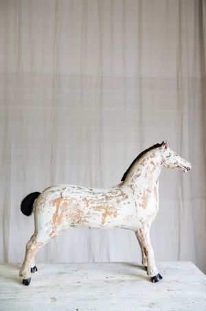 Valencia Antique Swedish Horse