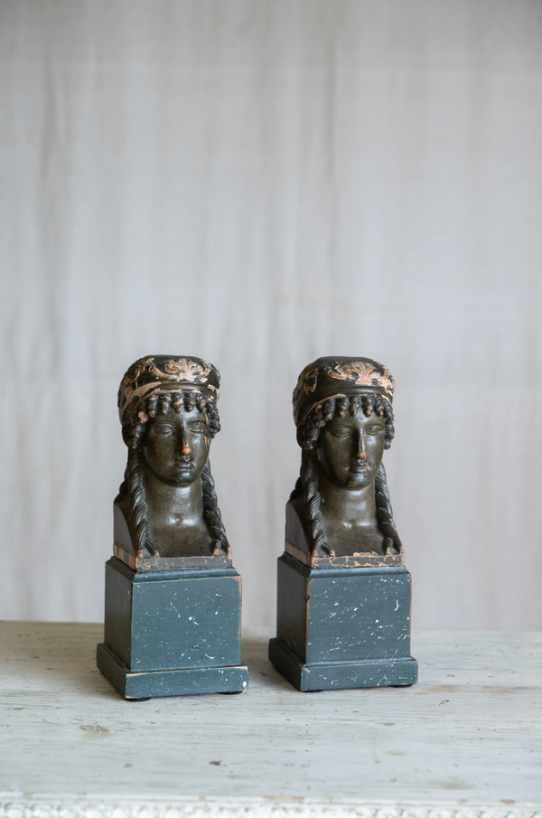 Statue Velmora Statue