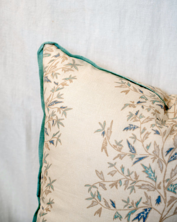 Holly Vine Mer Pillow 20x20