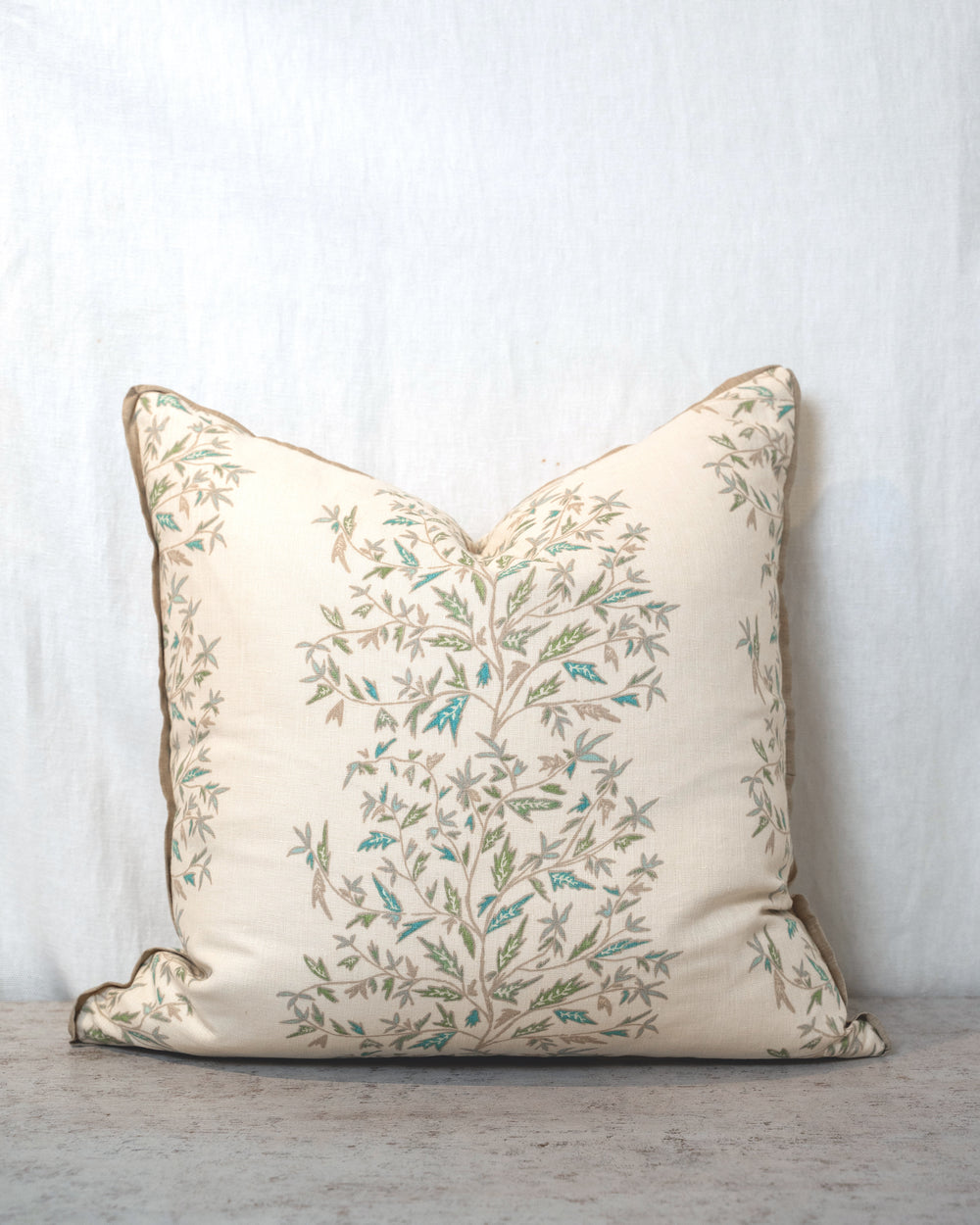 Holly Vine Verdant Pillow 20x20