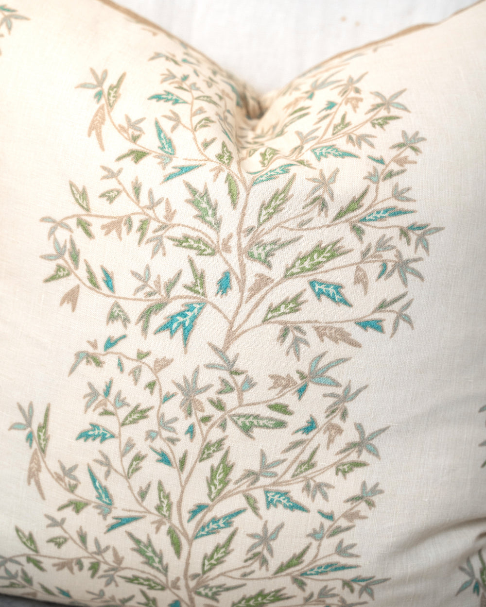 Holly Vine Verdant Pillow 20x20