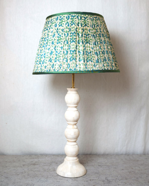 Turquoise Bloom Lamphade