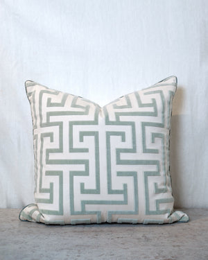 Ming Trail Robins Egg Pillow 22x22