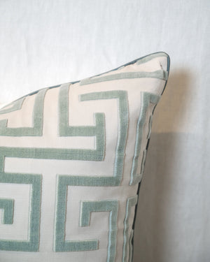 Ming Trail Robins Egg Pillow 22x22